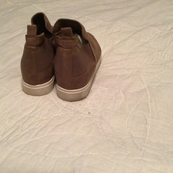 Soda Flat slip ons 8.5 - Picture 3 of 4